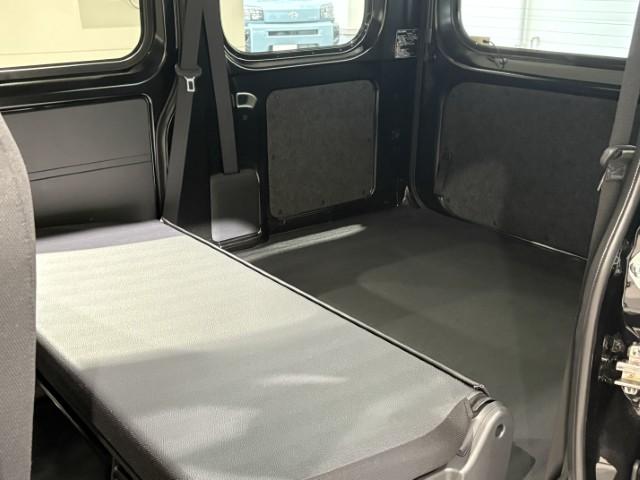 ハイゼットカーゴ ＤＸ　届出済未使用車　両側スライドドア　ＡＭ／ＦＭラジオ　オートライト　マニュアルエアコン　キーレスエントリー　衝突被害軽減システム（40枚目）