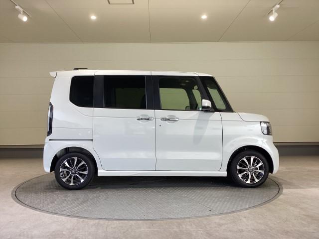 N-BOXカスタム ベースグレード 届出済未使用車 衝突軽減ブレーキ ホンダセンシング 片側電動スライドドア スマートキー LEDライト アイドリングストップ コーナーセンサー オートエアコン 軽自動車(7枚目)