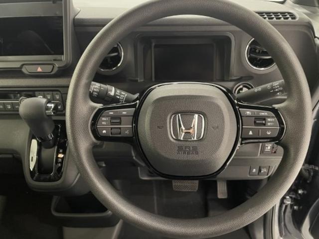 N-BOXカスタム ベースグレード 届出済未使用車 衝突軽減ブレーキ ホンダセンシング 片側電動スライドドア スマートキー LEDライト アイドリングストップ コーナーセンサー オートエアコン 軽自動車(16枚目)