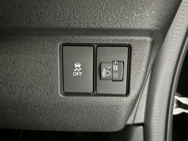 N-BOXカスタム ベースグレード 届出済未使用車 衝突軽減ブレーキ ホンダセンシング 片側電動スライドドア スマートキー LEDライト アイドリングストップ コーナーセンサー オートエアコン 軽自動車(23枚目)