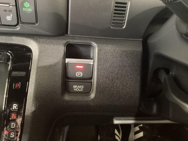 N-BOXカスタム ベースグレード 届出済未使用車 衝突軽減ブレーキ ホンダセンシング 片側電動スライドドア スマートキー LEDライト アイドリングストップ コーナーセンサー オートエアコン 軽自動車(30枚目)