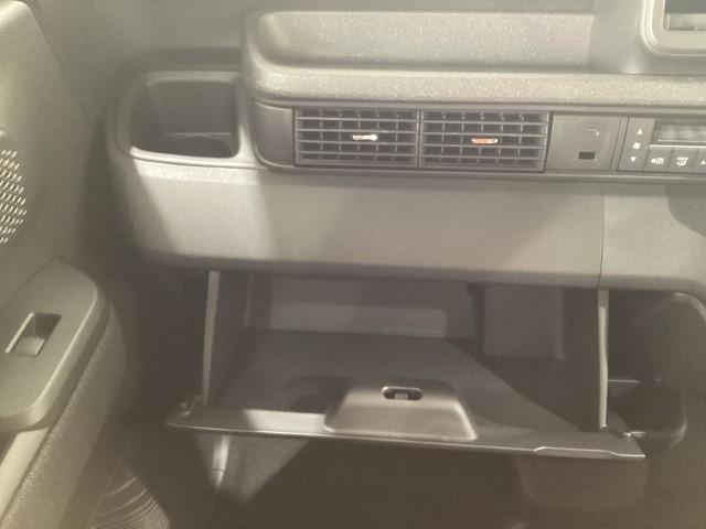 N-BOXカスタム ベースグレード 届出済未使用車 衝突軽減ブレーキ ホンダセンシング 片側電動スライドドア スマートキー LEDライト アイドリングストップ コーナーセンサー オートエアコン 軽自動車(33枚目)