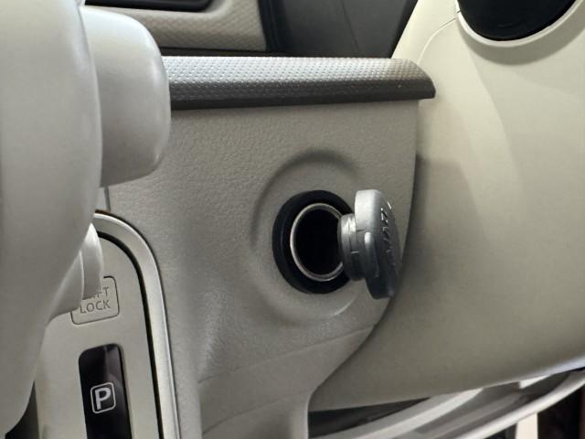 アルトラパン Ｌ　届出済未使用車　衝突軽減ブレーキ　誤発進抑制　車線逸脱警報　標識認識機能　アイドリングストップ　運転席シートヒーター　オートエアコン　電動格納ミラー　キーレスプッシュスタート　軽自動車（28枚目）