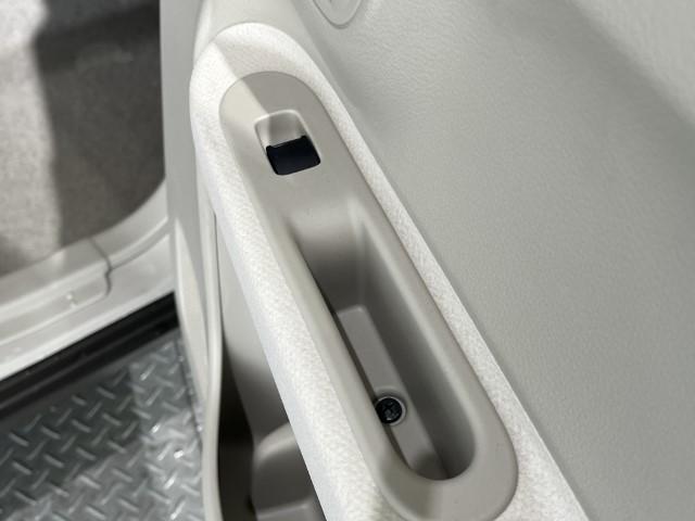 アルトラパン Ｌ　届出済未使用車　衝突軽減ブレーキ　誤発進抑制　車線逸脱警報　標識認識機能　アイドリングストップ　運転席シートヒーター　オートエアコン　電動格納ミラー　キーレスプッシュスタート　軽自動車（47枚目）