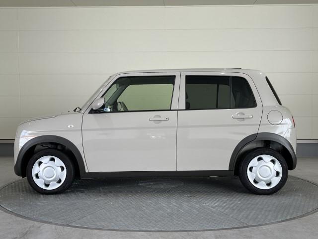 アルトラパン Ｌ　届出済未使用車　衝突軽減ブレーキ　誤発進抑制　車線逸脱警報　標識認識機能　アイドリングストップ　運転席シートヒーター　オートエアコン　電動格納ミラー　キーレスプッシュスタート　軽自動車（6枚目）