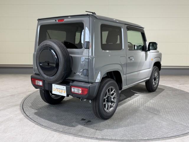 ジムニー ＸＣ　届出済未使用車　４ＷＤ　スズキセーフティサポート　本革巻ステアリング　オートエアコン　防汚タイプラゲッジフロア　オートライト　ヘッドランプウォッシャー　運転席・助手席エアバック　軽自動車（13枚目）