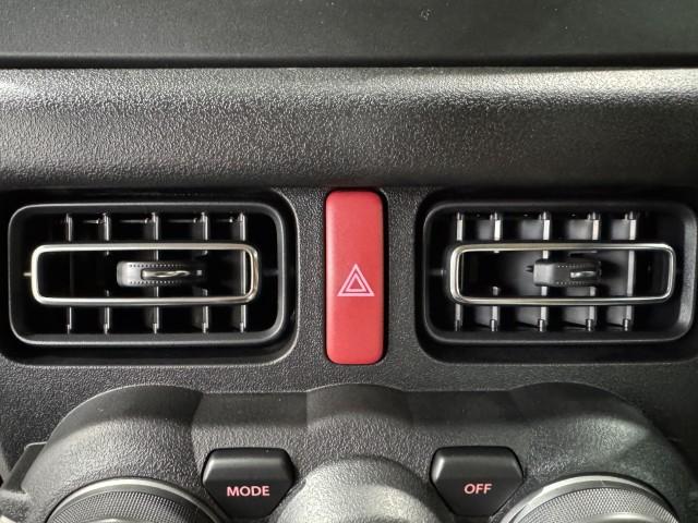 ジムニー ＸＣ　届出済未使用車　４ＷＤ　スズキセーフティサポート　本革巻ステアリング　オートエアコン　防汚タイプラゲッジフロア　オートライト　ヘッドランプウォッシャー　運転席・助手席エアバック　軽自動車（37枚目）