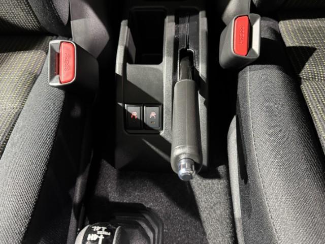 ジムニー ＸＣ　届出済未使用車　４ＷＤ　スズキセーフティサポート　本革巻ステアリング　オートエアコン　防汚タイプラゲッジフロア　オートライト　ヘッドランプウォッシャー　運転席・助手席エアバック　軽自動車（43枚目）