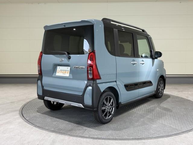 タント ファンクロス　届出済未使用車　衝突軽減ブレーキ　両側電動スライドドア　アイドリングストップ　スマートキー　ミラクルオープンドア　シートヒーター　プッシュスタート　軽自動車（15枚目）