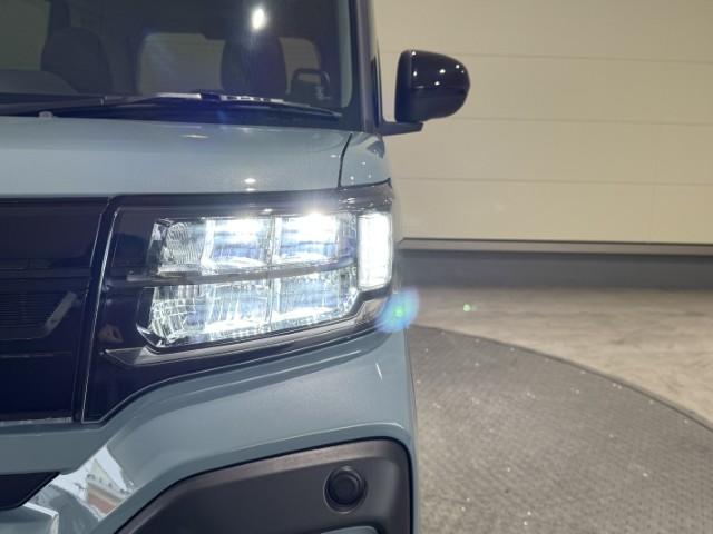 タント ファンクロス　届出済未使用車　衝突軽減ブレーキ　両側電動スライドドア　アイドリングストップ　スマートキー　ミラクルオープンドア　シートヒーター　プッシュスタート　軽自動車（18枚目）