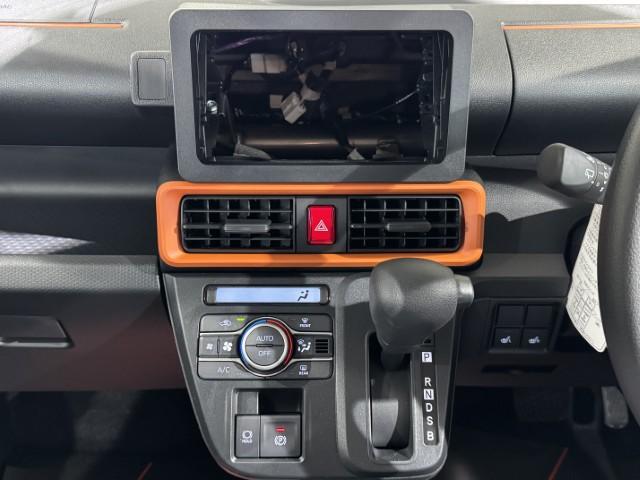 タント ファンクロス　届出済未使用車　衝突軽減ブレーキ　両側電動スライドドア　アイドリングストップ　スマートキー　ミラクルオープンドア　シートヒーター　プッシュスタート　軽自動車（37枚目）