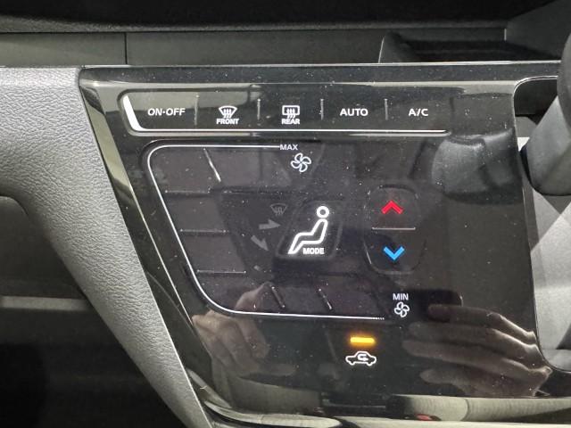 デイズ 　届出済未使用車　衝突軽減ブレーキ　プッシュスタート　オートエアコン　電動格納ミラー　オートライト　アームレスト　ステアリングリモコン　シートリフター　軽自動車（37枚目）