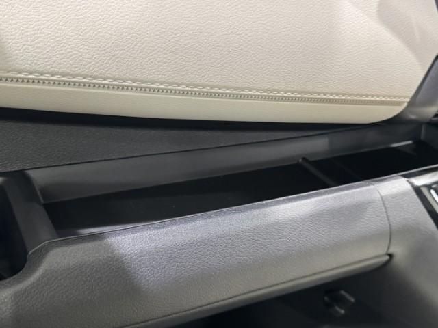 デイズ 　届出済未使用車　衝突軽減ブレーキ　プッシュスタート　オートエアコン　電動格納ミラー　オートライト　アームレスト　ステアリングリモコン　シートリフター　軽自動車（41枚目）