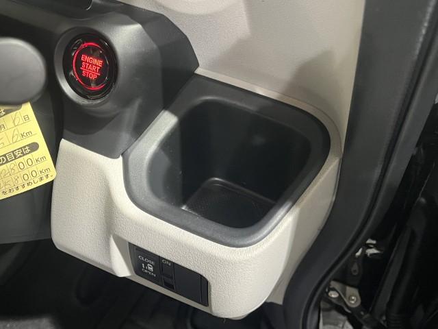 Ｎ－ＢＯＸ ベースグレード　８インチナビ　バックカメラ　ＥＴＣ　ドライブレコーダー　衝突軽減ブレーキ　片側電動スライドドア　スマートキー　プッシュスタート　クルーズコントロール　ブレーキホールド　軽自動車（19枚目）