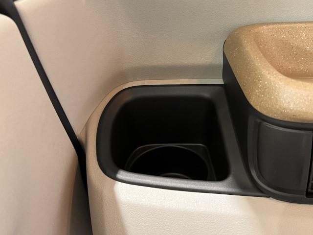 Ｎ－ＢＯＸ ベースグレード　届出済未使用車　衝突軽減ブレーキ　片側電動スライドドア　スマートキー　プッシュスタート　シートヒーター　クルーズコントロール　ブレーキホールド　アイドリングストップ　プッシュスタート　軽自動車（40枚目）