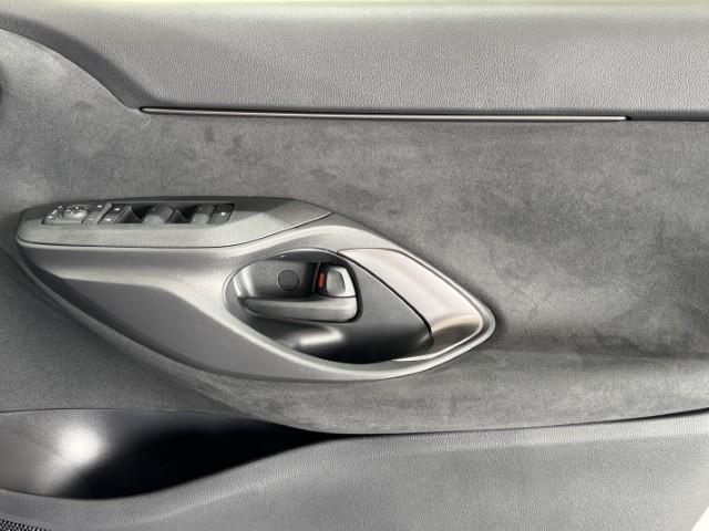 ヤリスクロス Z 登録済未使用車 純正ディスプレイオーディオ パノラミックビューモニター ETC2.0 シートヒーター ステアリングヒーター トヨタセーフティセンス LEDヘッドライト(22枚目)