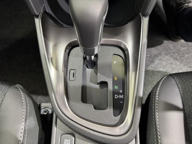 ヤリスクロス Ｚ　登録済未使用車　純正ディスプレイオーディオ　パノラミックビューモニター　ＥＴＣ２．０　シートヒーター　ステアリングヒーター　トヨタセーフティセンス　ＬＥＤヘッドライト（41枚目）