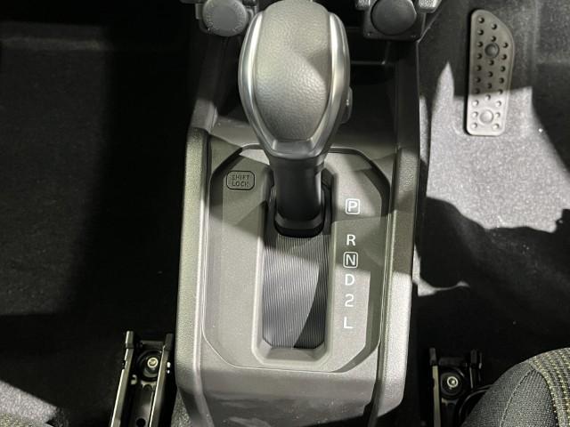 ジムニー ＸＣ　届出済未使用車　４ＷＤ　スズキセーフティサポート　本革巻ステアリング　オートエアコン　防汚タイプラゲッジフロア　オートライト　ヘッドランプウォッシャー　運転席・助手席エアバック　軽自動車（34枚目）