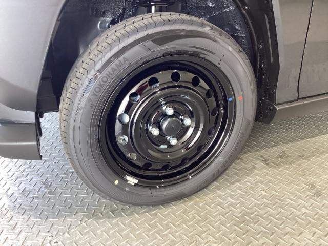 タフト Ｘ　届出済未使用車　バックカメラ　ガラスルーフ　衝突被害軽減システム　車線逸脱警報　クリアランスソナー　オートマチックハイビーム　オートエアコン　ＬＥＤヘッド　スマートキー　アイドリングストップ　軽自動車（13枚目）