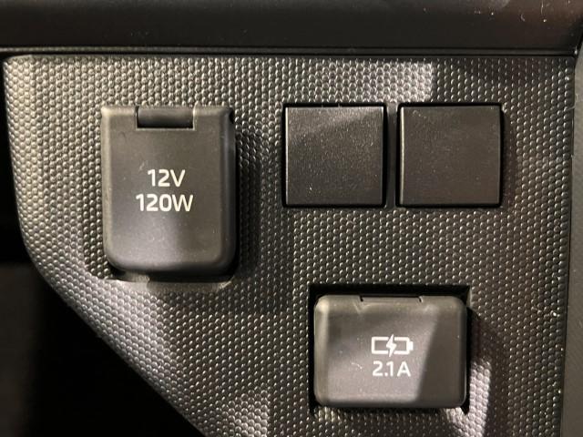 タフト Ｘ　届出済未使用車　バックカメラ　ガラスルーフ　衝突被害軽減システム　車線逸脱警報　クリアランスソナー　オートマチックハイビーム　オートエアコン　ＬＥＤヘッド　スマートキー　アイドリングストップ　軽自動車（29枚目）