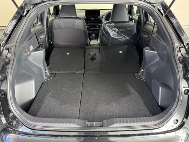 ヤリスクロス Z 登録済未使用車 純正ディスプレイオーディオ パノラミックビューモニター ETC2.0 シートヒーター ステアリングヒーター トヨタセーフティセンス LEDヘッドライト(12枚目)