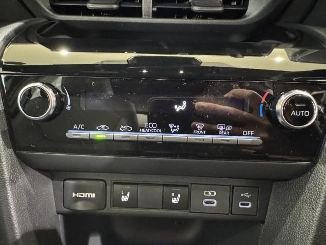 ヤリスクロス Z 登録済未使用車 純正ディスプレイオーディオ パノラミックビューモニター ETC2.0 シートヒーター ステアリングヒーター トヨタセーフティセンス LEDヘッドライト(35枚目)