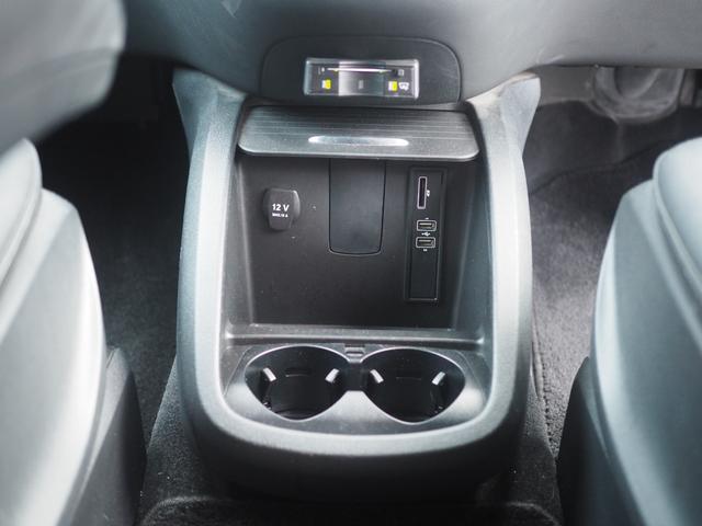 Ｖクラス Ｖ２２０ｄ　スポーツ　ロング　正規ディーラー車／リアモニター左右／黒革シート／地デジ／純正ナビ／ＥＴＣ／禁煙車／Ｂｌｕｅｔｏｏｔｈ機能（9枚目）
