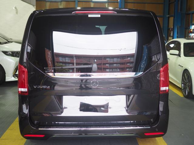 Ｖクラス Ｖ２２０ｄ　スポーツ　ロング　正規ディーラー車／リアモニター左右／黒革シート／地デジ／純正ナビ／ＥＴＣ／禁煙車／Ｂｌｕｅｔｏｏｔｈ機能（28枚目）