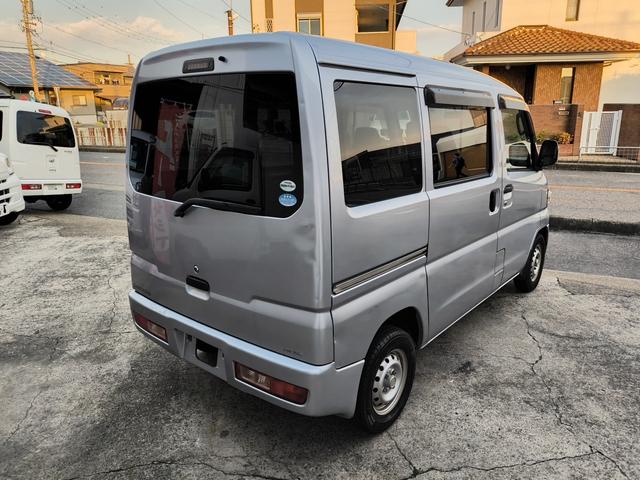 ミニキャブバン ＤＸ　エアコン　ダブルエアバック　パワステ　最積載量３５０ｋｇ　レギュラーガソリン車　両側スライドドア　３速オートマ　スモークフィルム　レベライザー　ＥＴＣ　純正デッキ　キーレスエントリー　ＬＥＤヘッド（6枚目）