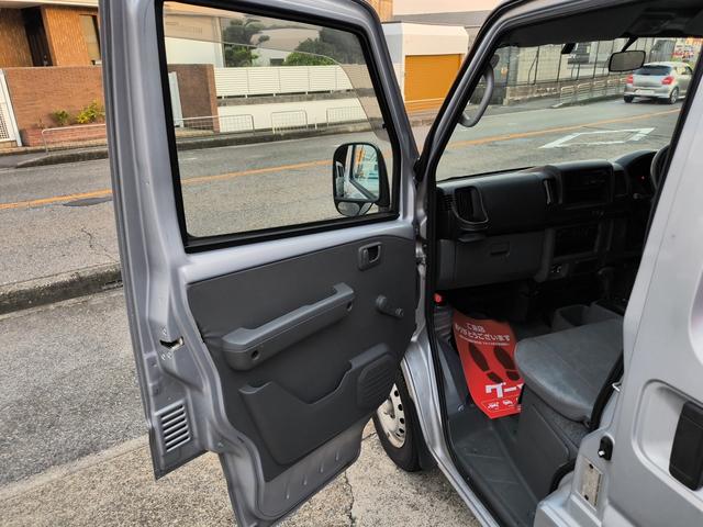 ミニキャブバン ＤＸ　エアコン　ダブルエアバック　パワステ　最積載量３５０ｋｇ　レギュラーガソリン車　両側スライドドア　３速オートマ　スモークフィルム　レベライザー　ＥＴＣ　純正デッキ　キーレスエントリー　ＬＥＤヘッド（52枚目）