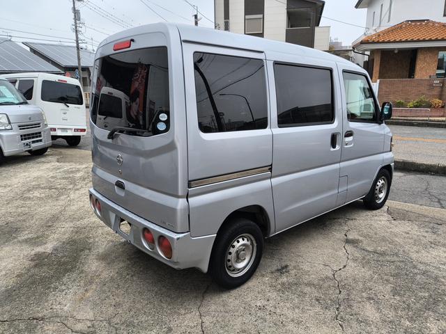 クリッパーバン ＤＸ　エアコン　ダブルエアバック　パワステ　最積載量３５０ｋｇ　レギュラーガソリン車　両側スライドドア　３速オートマ　スモークフィルム　レベライザー　ＥＴＣ　純正デッキ（6枚目）