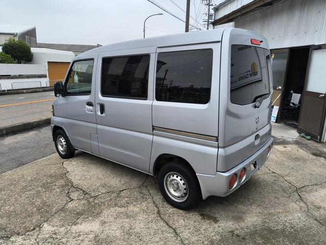 クリッパーバン ＤＸ　エアコン　ダブルエアバック　パワステ　最積載量３５０ｋｇ　レギュラーガソリン車　両側スライドドア　３速オートマ　スモークフィルム　レベライザー　ＥＴＣ　純正デッキ（8枚目）