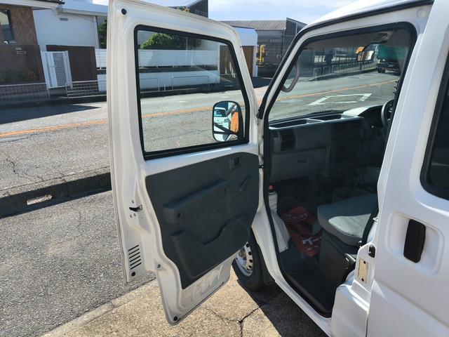 ミニキャブバン ＤＸ　エアコン　ダブルエアバック　パワステ　最積載量３５０ｋｇ　レギュラーガソリン車　両側スライドドア　３速オートマ　レベライザー　純正デッキ　禁煙車　タイミングベルト交換済（57枚目）