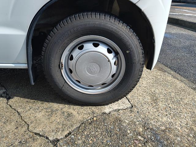 エブリイ PC エアコン ダブルエアバック パワステ 最積載量350kg レギュラーガソリン車 両側スライドドア 5速オートマ レベライザー パワーウインドウ 純正デッキ キーレス 禁煙車 オーバーヘッドコンソール(18枚目)