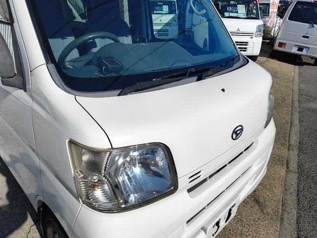 ハイゼットカーゴ ＤＸ　ハイルーフ　エアコン　ダブルエアバック　パワステ　最積載量３５０ｋｇ　レギュラーガソリン車　両側スライドドア　４速オートマ　タイミングチェーン　レベライザー　ナビ　ＣＤ　オーバーヘッドコンソール（21枚目）