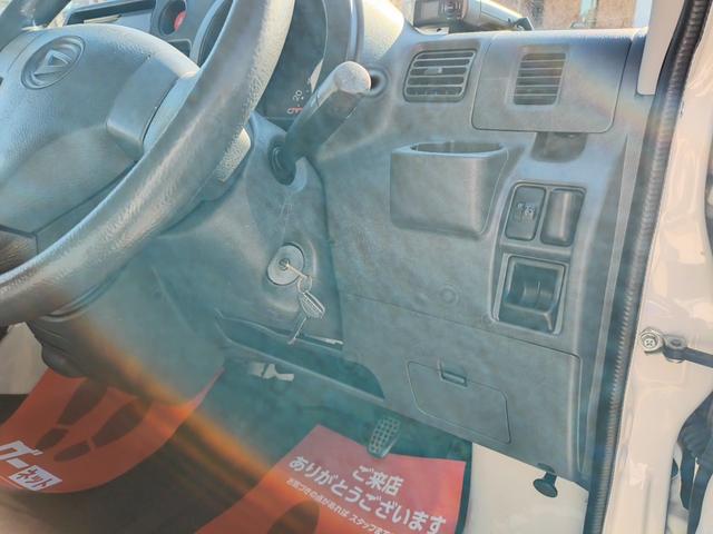 ハイゼットカーゴ ＤＸ　ハイルーフ　エアコン　ダブルエアバック　パワステ　最積載量３５０ｋｇ　レギュラーガソリン車　両側スライドドア　４速オートマ　タイミングチェーン　レベライザー　ナビ　ＣＤ　オーバーヘッドコンソール（30枚目）