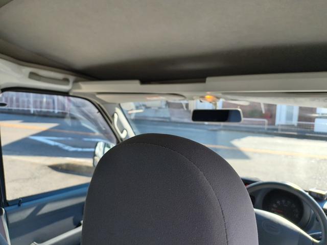 ハイゼットカーゴ ＤＸ　ハイルーフ　エアコン　ダブルエアバック　パワステ　最積載量３５０ｋｇ　レギュラーガソリン車　両側スライドドア　４速オートマ　タイミングチェーン　レベライザー　ナビ　ＣＤ　オーバーヘッドコンソール（42枚目）