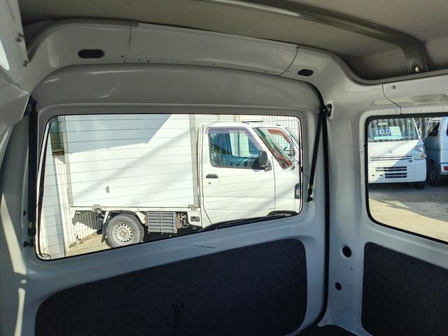 ハイゼットカーゴ ＤＸ　ハイルーフ　エアコン　ダブルエアバック　パワステ　最積載量３５０ｋｇ　レギュラーガソリン車　両側スライドドア　４速オートマ　タイミングチェーン　レベライザー　ナビ　ＣＤ　オーバーヘッドコンソール（45枚目）