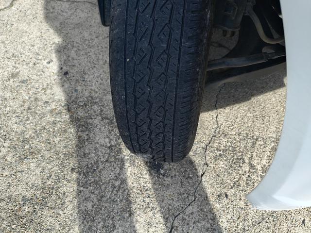 エブリイ ＰＣ　エアコン　ダブルエアバック　パワステ　最積載量３５０ｋｇ　レギュラーガソリン車　両側スライドドア　３速オートマ　レベライザー　パワーウインドウ　キーレス　走行距離８万キロ台（3枚目）