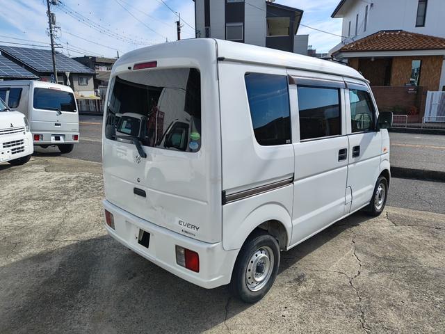 エブリイ ＰＣ　エアコン　ダブルエアバック　パワステ　最積載量３５０ｋｇ　レギュラーガソリン車　両側スライドドア　３速オートマ　レベライザー　パワーウインドウ　キーレス　走行距離８万キロ台（6枚目）