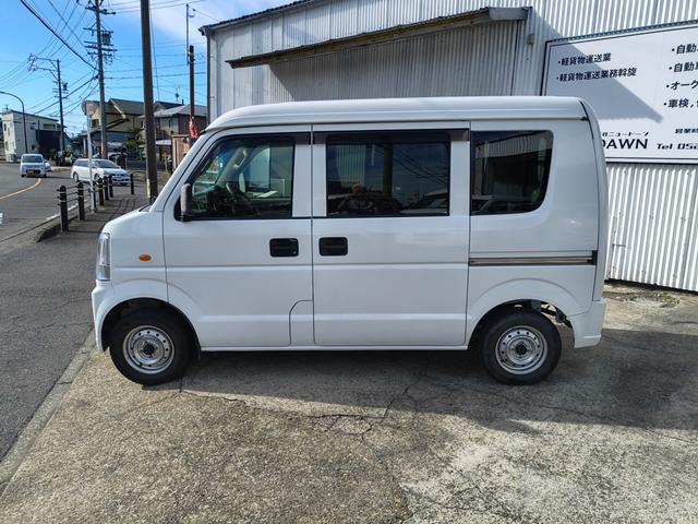 エブリイ ＰＣ　エアコン　ダブルエアバック　パワステ　最積載量３５０ｋｇ　レギュラーガソリン車　両側スライドドア　３速オートマ　レベライザー　パワーウインドウ　キーレス　走行距離８万キロ台（9枚目）