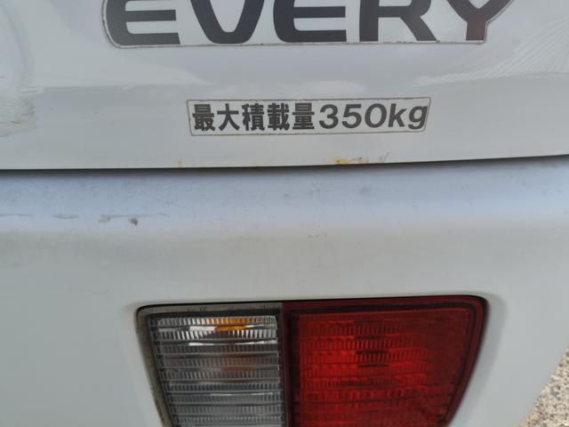 エブリイ ＰＣ　エアコン　ダブルエアバック　パワステ　最積載量３５０ｋｇ　レギュラーガソリン車　両側スライドドア　３速オートマ　レベライザー　パワーウインドウ　キーレス　走行距離８万キロ台（14枚目）