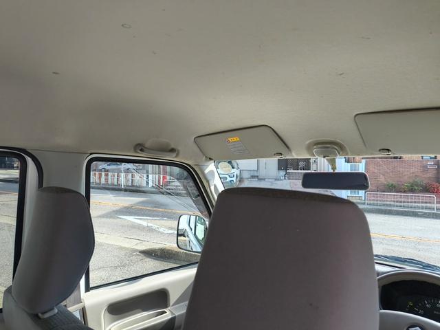 エブリイ ＰＣ　エアコン　ダブルエアバック　パワステ　最積載量３５０ｋｇ　レギュラーガソリン車　両側スライドドア　３速オートマ　レベライザー　パワーウインドウ　キーレス　走行距離８万キロ台（39枚目）