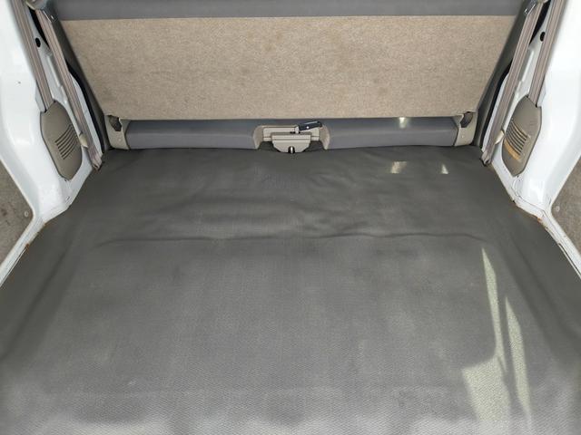 エブリイ ＰＣ　エアコン　ダブルエアバック　パワステ　最積載量３５０ｋｇ　レギュラーガソリン車　両側スライドドア　３速オートマ　レベライザー　パワーウインドウ　キーレス　走行距離８万キロ台（46枚目）