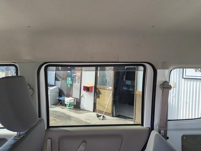 エブリイ ＰＣ　エアコン　ダブルエアバック　パワステ　最積載量３５０ｋｇ　レギュラーガソリン車　両側スライドドア　３速オートマ　レベライザー　パワーウインドウ　キーレス　走行距離８万キロ台（56枚目）