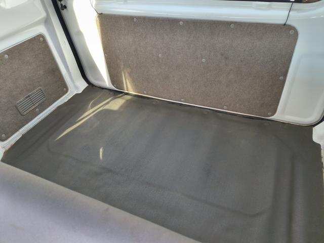 エブリイ ＰＣ　エアコン　ダブルエアバック　パワステ　最積載量３５０ｋｇ　レギュラーガソリン車　両側スライドドア　３速オートマ　レベライザー　パワーウインドウ　キーレス　走行距離８万キロ台（59枚目）