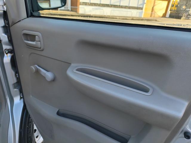 エブリイ ＰＡ　エアコン　ダブルエアバック　パワステ　最積載量３５０ｋｇ　レギュラーガソリン車　両側スライドドア　３速オートマ　レベライザー　走行距離９万キロ台（28枚目）