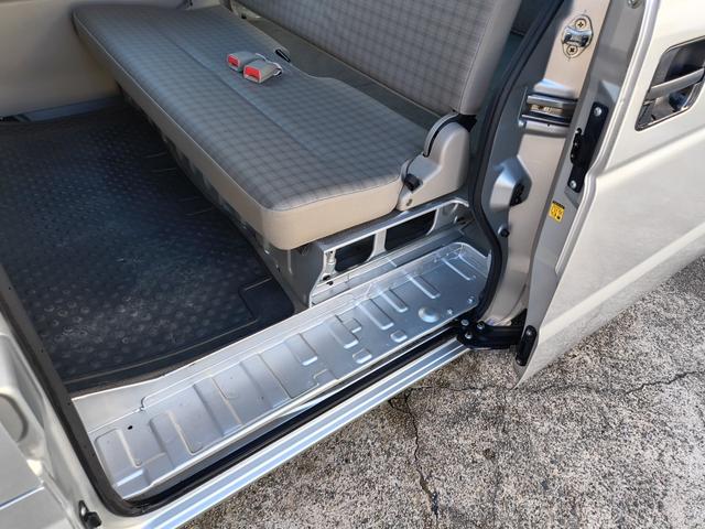 エブリイ ＰＡ　エアコン　ダブルエアバック　パワステ　最積載量３５０ｋｇ　レギュラーガソリン車　両側スライドドア　３速オートマ　レベライザー　走行距離９万キロ台（55枚目）