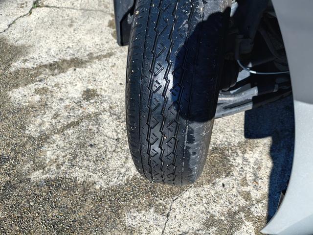 エブリイ ＰＣ　エアコン　Ｗエアバック　パワステ　３５０ｋｇ　レギュラーガソリン車　両側スライドドア　５速オートマ　レベライザー　パワーウインドウ　社外オーディオ　キーレス　禁煙車　オーバーヘッドコンソール　ＥＴＣ（3枚目）