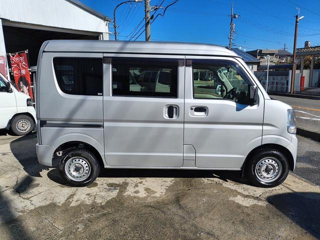 エブリイ ＰＣ　エアコン　Ｗエアバック　パワステ　３５０ｋｇ　レギュラーガソリン車　両側スライドドア　５速オートマ　レベライザー　パワーウインドウ　社外オーディオ　キーレス　禁煙車　オーバーヘッドコンソール　ＥＴＣ（5枚目）